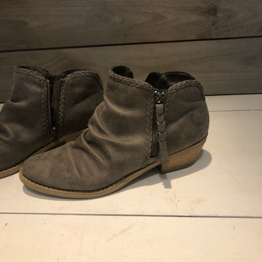 Report Gray Booties - Picture 3 of 7